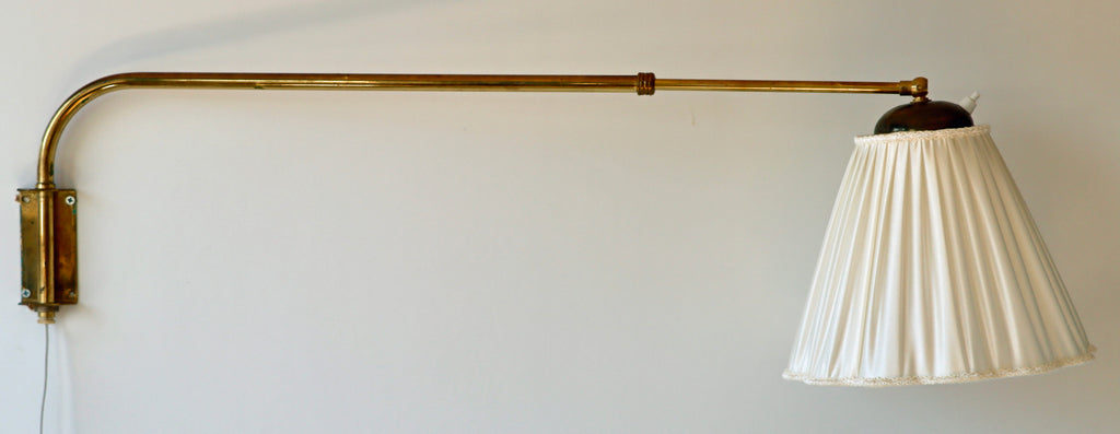 Vägglampa i mässing 1950-tal Nr V91