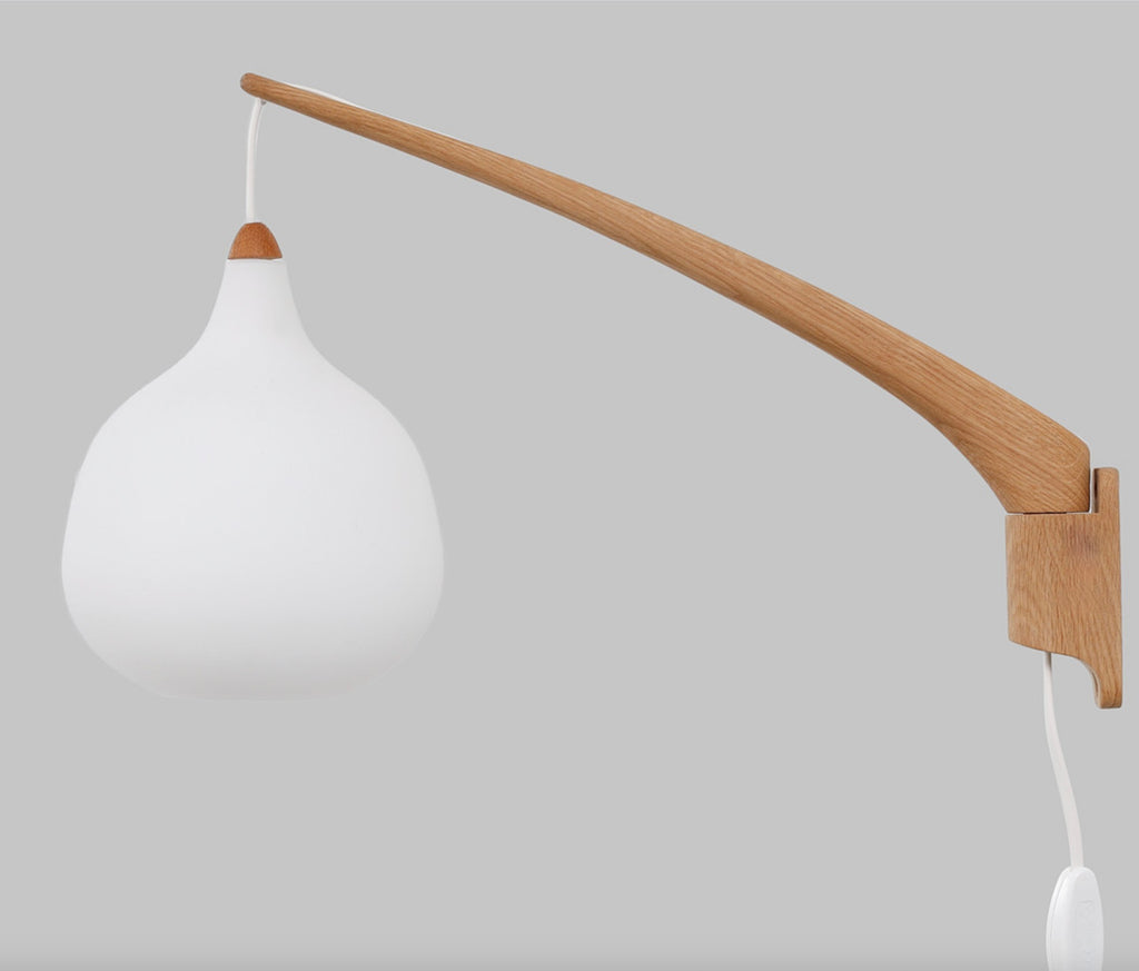 Vägglampa Luxus Östen & Uno Kristiansson Ek 1950-tal Nr V17