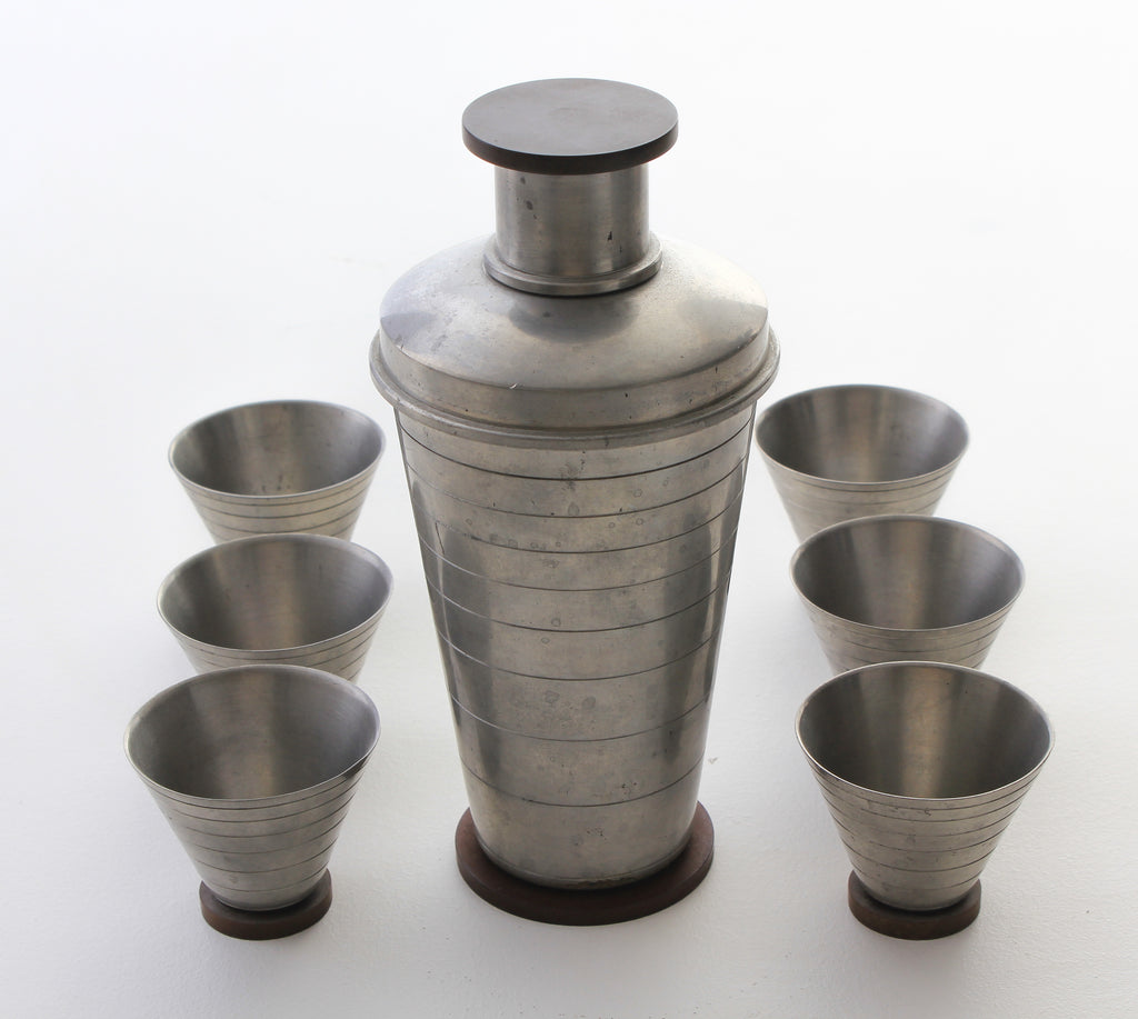 Shaker with 6 mugs in Carl-Einar Borgström Ystad Tenn 1936 D42