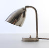 Lámpara de mesa Bauhaus en cromo No. B219