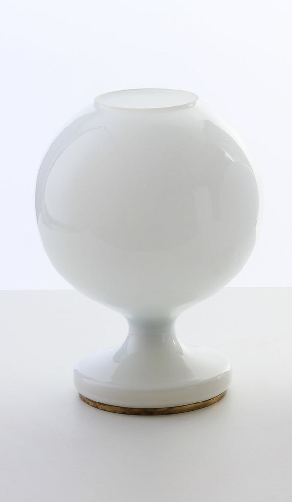 Bordslamp i opalglas av Karel Wolf 1960-tal Nr B181